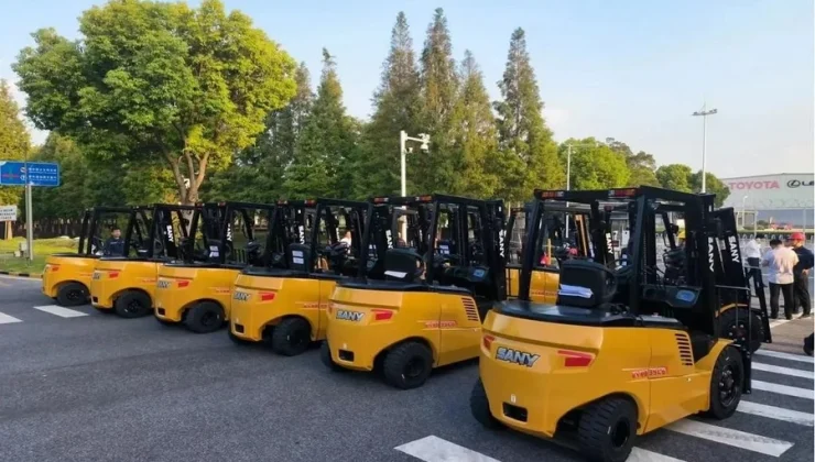 Electric Forklifts