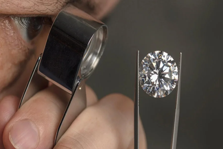 Common Mistakes Diamond Sellers in Arizona Make (and How to Avoid Them)