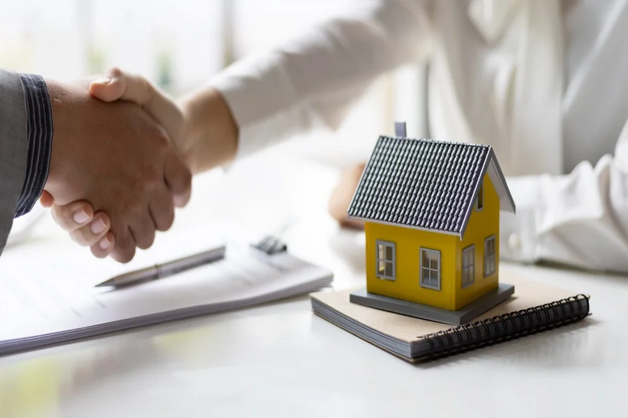 Buying Property in Spain as an American: legal steps, hidden risks and what U.S. buyers often overlook
